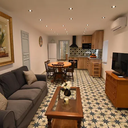 Casa Anafes - In The Heart Of The Village